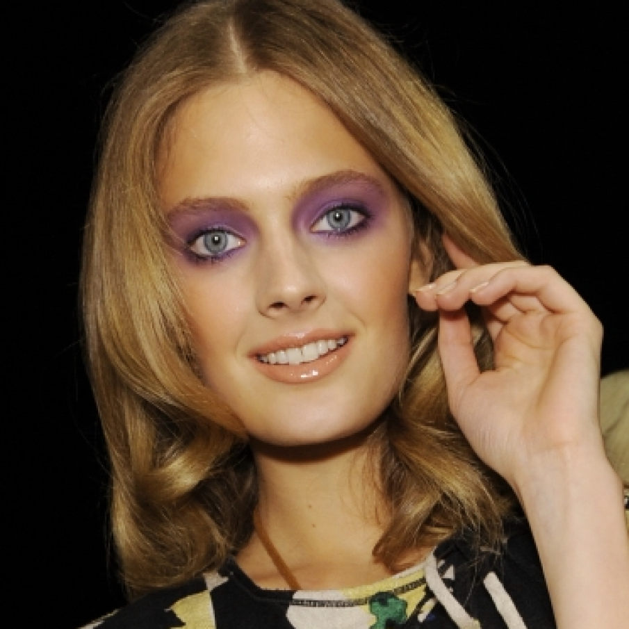 Cum sa obtii o coafura in stilul Passionista