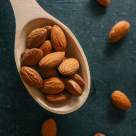 Ce se întâmplă dacă mănânci migdale seara: Beneficii pentru sănătate și bunăstare