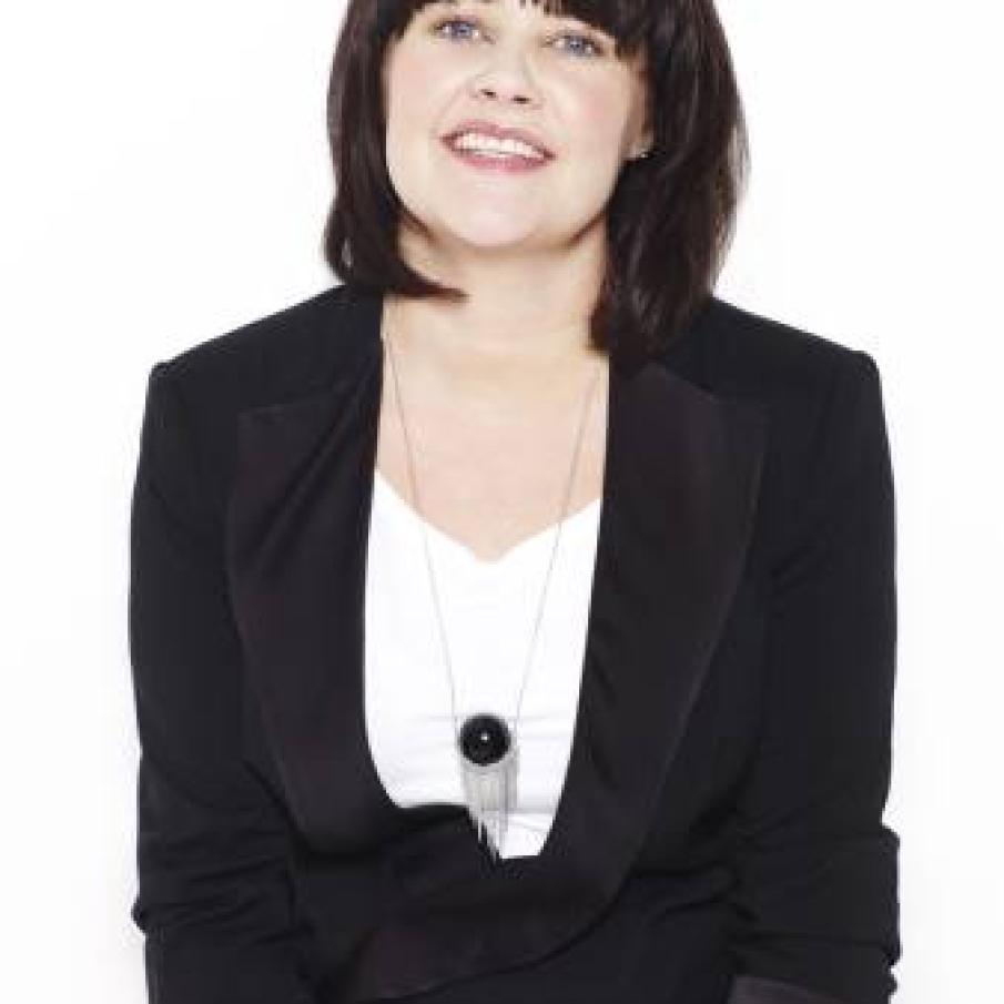 10 stiluri de coafuri si tunsori inspirate de decadele trecutului