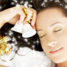 Pentru cine bat clopotele iubirii in 2013? Top 3 zodii care isi traiesc iubirea karmica in 2013