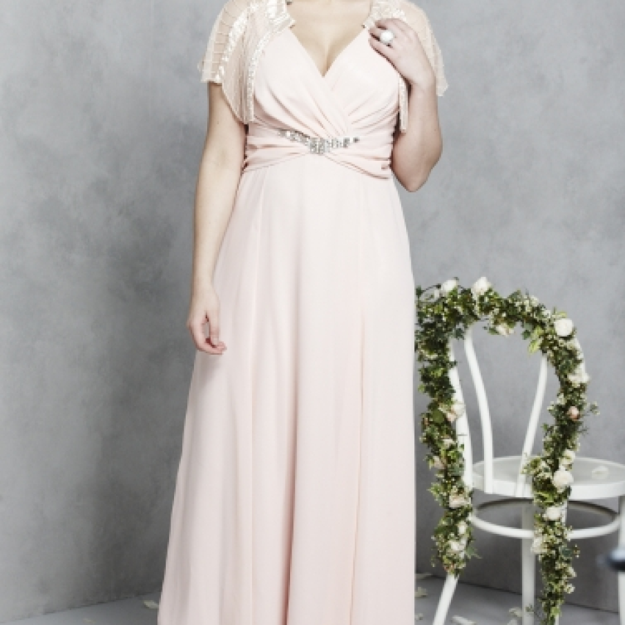 Rochie de mireasa in nuanta de roz piersica