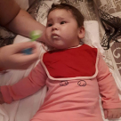 Un simplu SMS o poate ajuta pe Anastasia sa fie un copil normal!