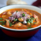 Ciorba de fasole cu costita afumata