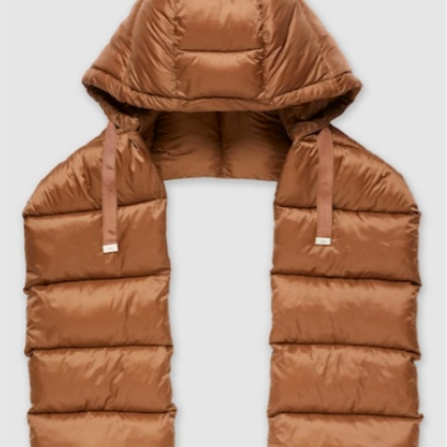 Oltre Guler cu glugă și aspect matlasat