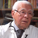 Medicul pediatru Ioan Gherghină explică de ce este sigur să ne vaccinăm copiii împotriva COVID - 19