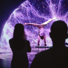 PREMIERĂ: [IN BETWEEN] Primul spectacol de dans imersiv la MINA