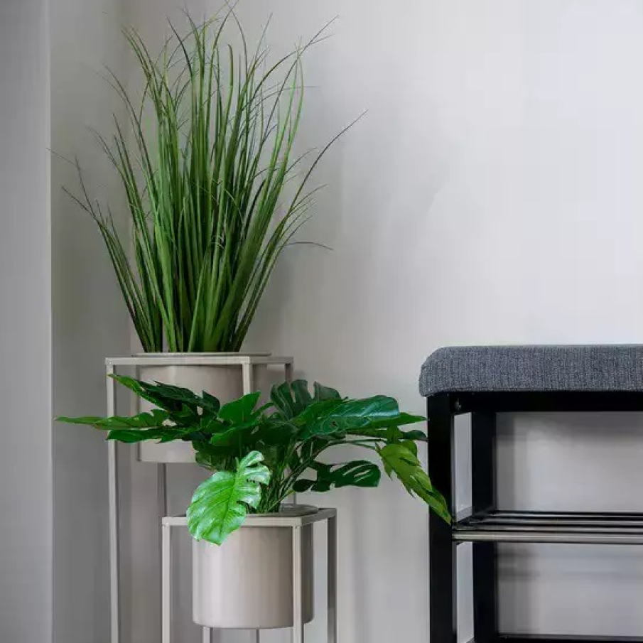 Iarbă artificială la ghiveci Poa –House Nordic cu înălțime de 68 cm 