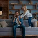 Copilul se supără când nu mai ești atentă la el: de ce îți cere confirmare constantă și validare