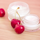 10 masti exceptionale cu CIRESE. Cum sa-ti reimprospatezi tenul cat ai zice... cireasa!