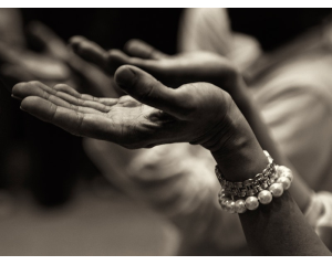 Mainile, pentru ca gesticulez intotdeauna. 