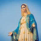 Cele mai frumoase rugăciuni către Maica Domnului: Citește-le în fiecare zi ca să îți umpli sufletul de lumină