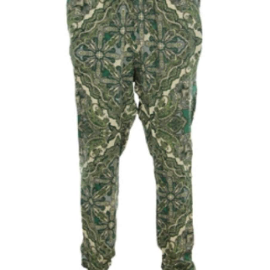 Pantalonii sarouel/ pantalonii harem 