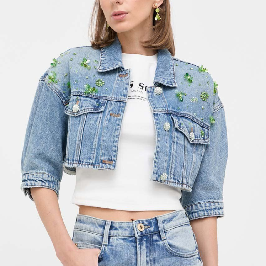 Geacă mini Miss Sixty, în stil oversized, cu două buzunare decorative pe piept și aplicații ornamentale de efect 