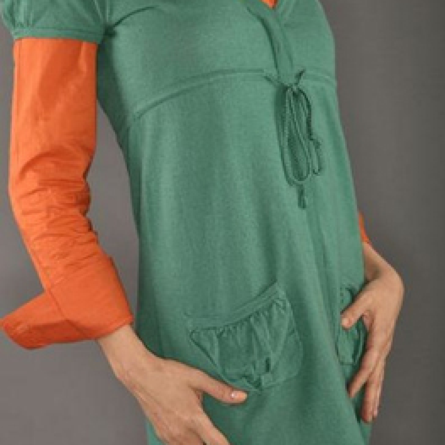 Vesta lunga cu buzunare