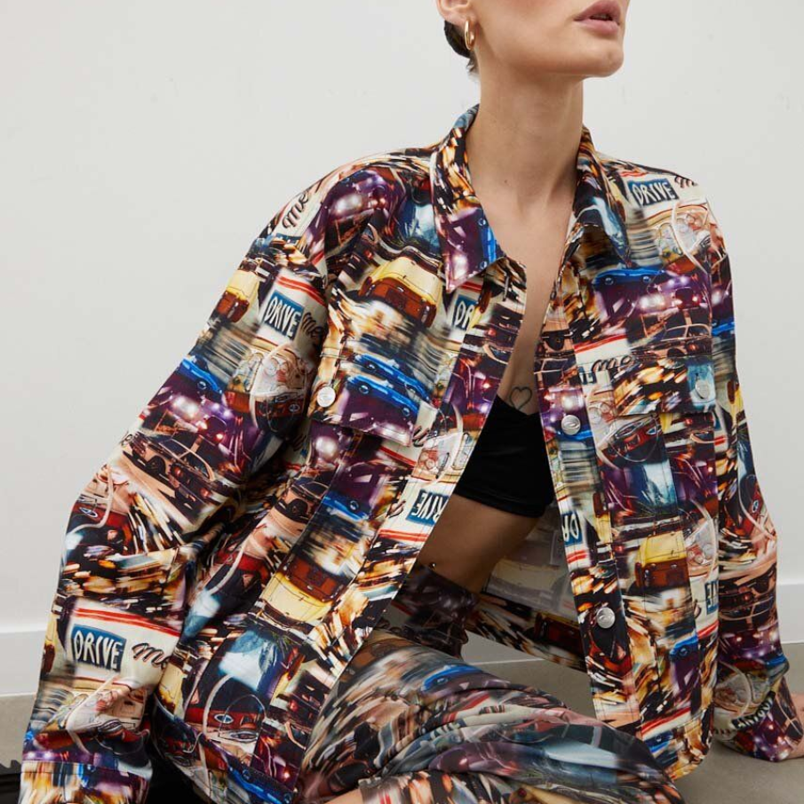 Jachetă de bumbac Résumé cu o croială lejeră și un imprimeu deosebit, viu colorat 