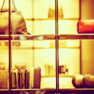 Articol de Bogdan Maioreanu, analist eToro pentru România: Pasiunea pentru modă: colecționar vs. investitor în lux 