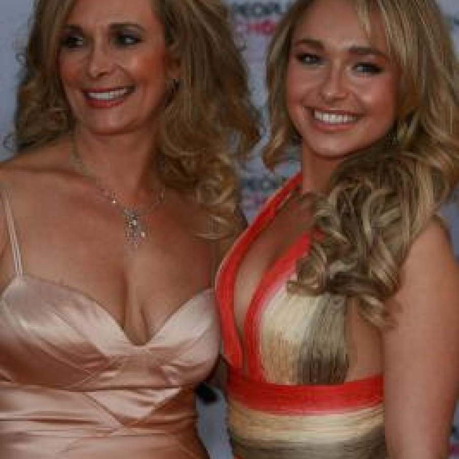 Lesley si Hayden Panettiere