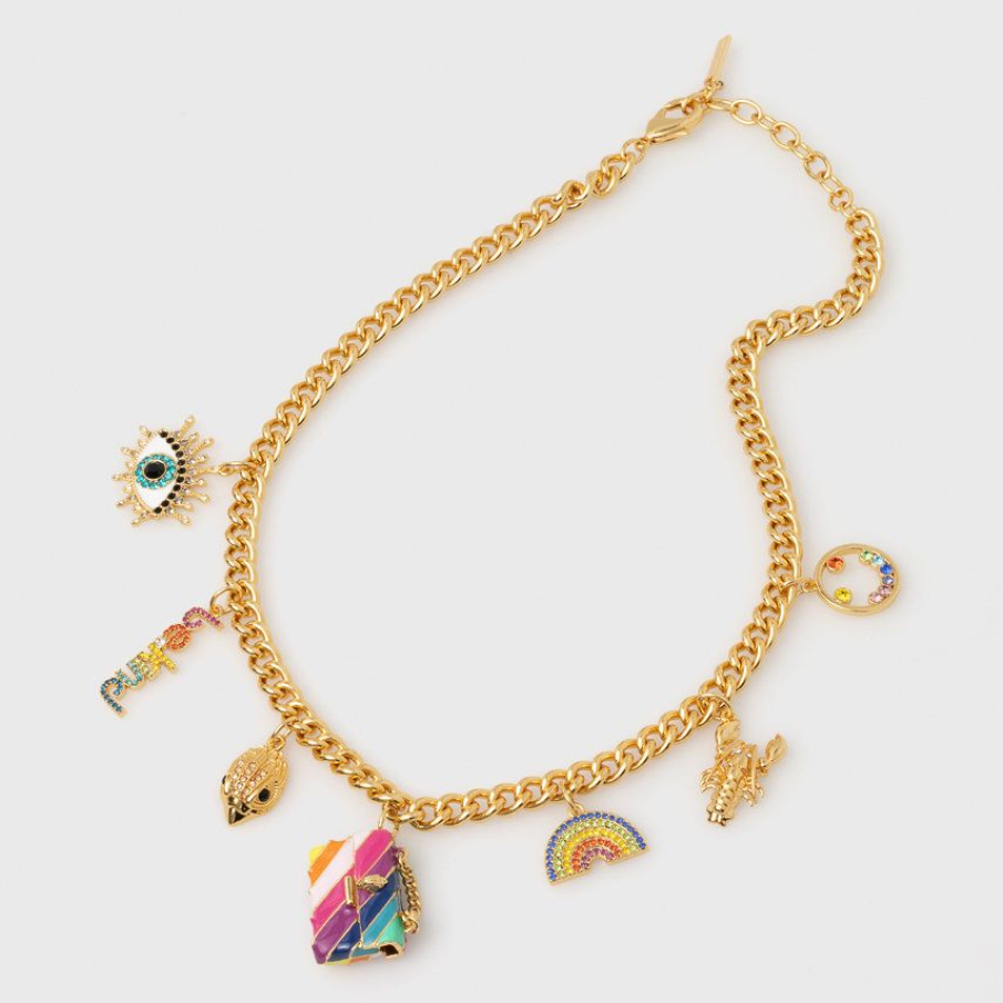 Colier din zale Kurt Geiger, confecționat din metal precum cupru. Dispune de diverse pandantive moderne și interesante 