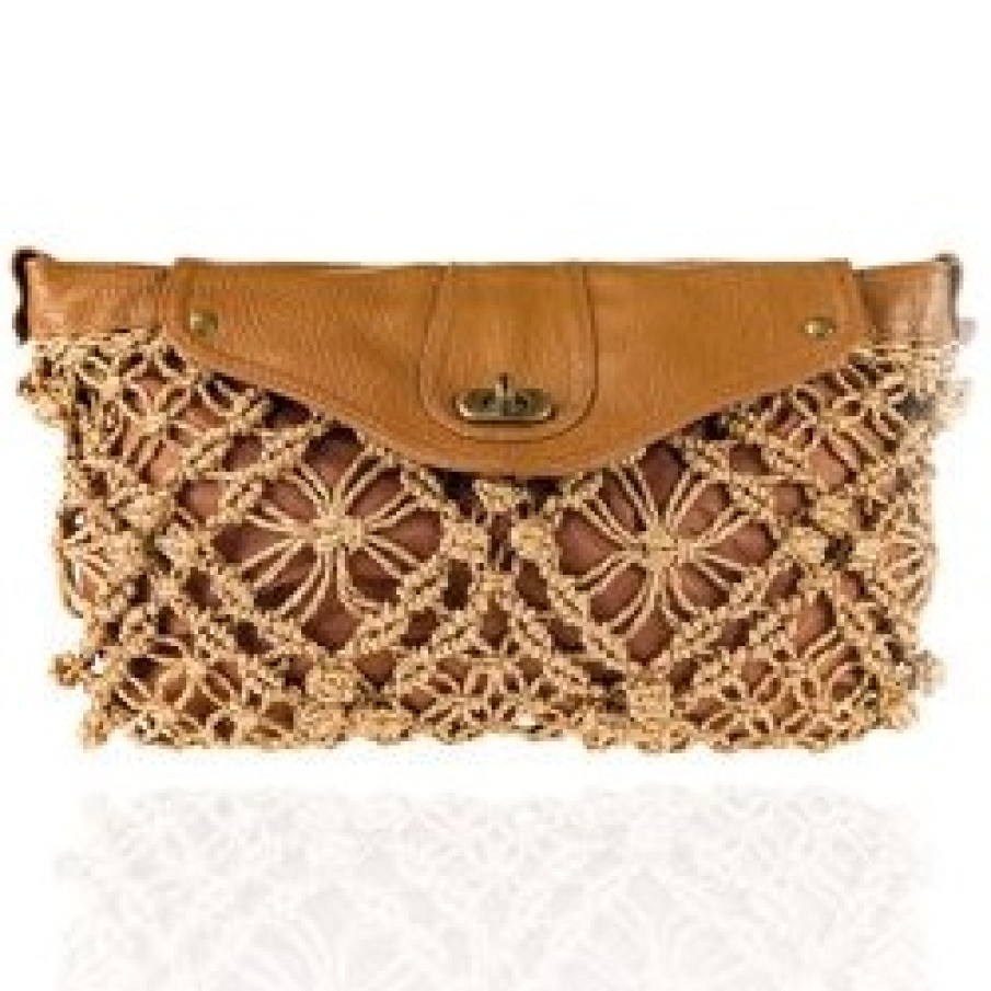 Geanta plic, cu aplicatii de broderie 