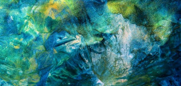 Ce culoare simti ca iti reprezinta energia pentru 2025?