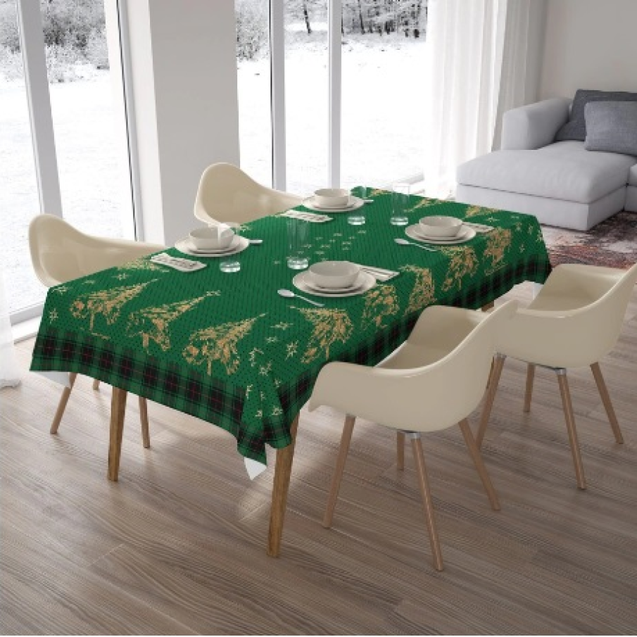 Față de masă verde de Crăciun de la Club Cotton, din 100% poliester, potrivită pentru a crea o atmosferă plăcută când luați masa în familie sau cu prietenii