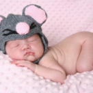 (P) Ingrijire delicata a pielii inca din primele zile de viata