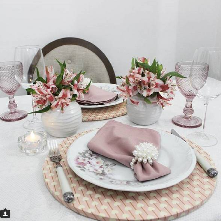 Flori si inimoara =Aranjament elegant si romantic pentru o cina perfecta