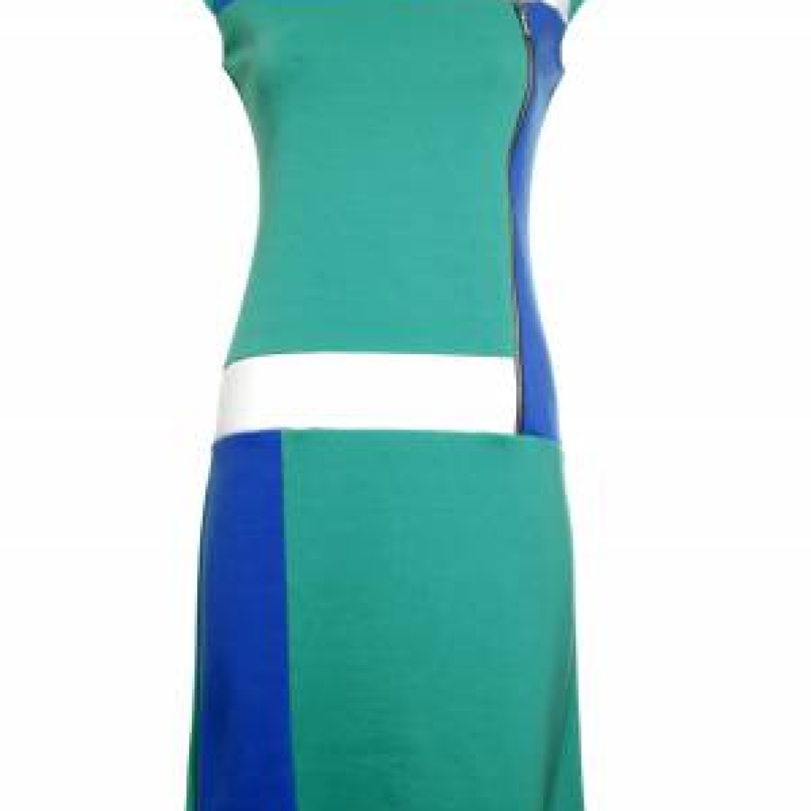 Rochie albastra cu joc geometric