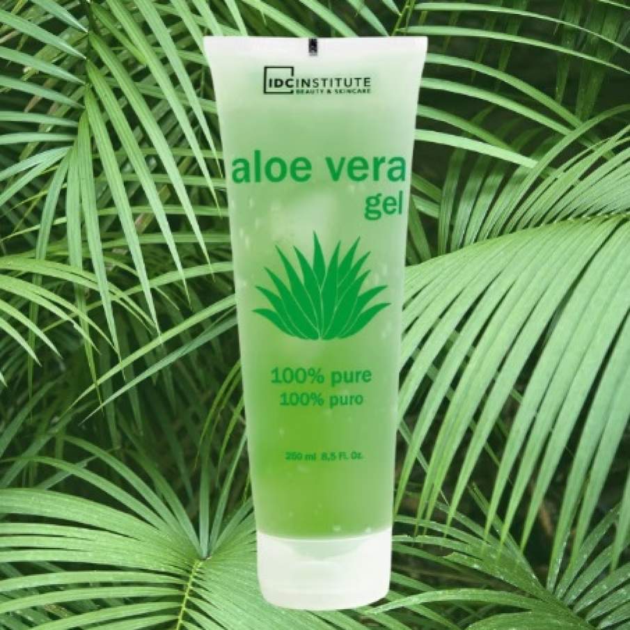 Gel de corp cu Aloe Vera 100% pur cu efect răcoritor și hidratant de la  IDC Institute, ideal de folosit după bronzare, după epilare (inclusiv laser) și pentru regenerarea pielii uscate