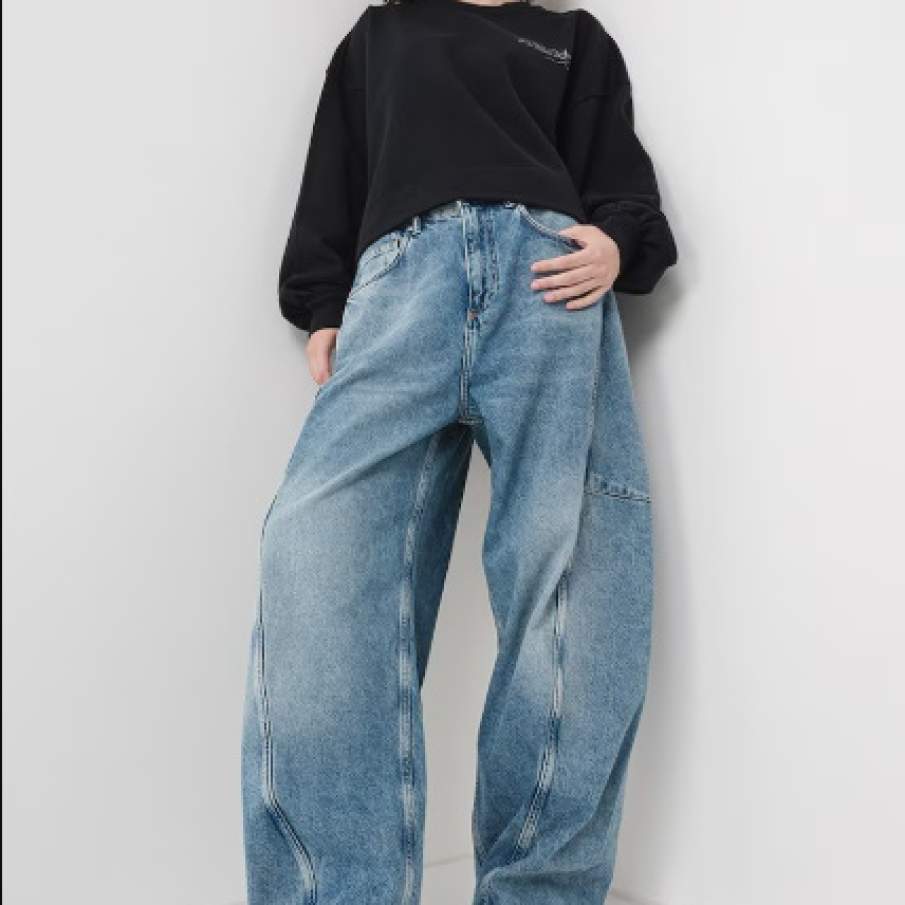 10 modele de jeansi barrel în trend în toamna2025 