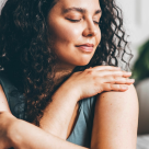 Împacă-te cu corpul tău chiar astăzi, a purtat multe bătălii nevăzute pentru a-ți păstra sufletul intact în călătoria lui prin această viață