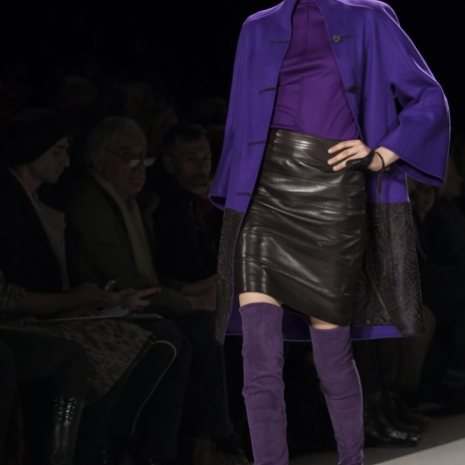 Cizmele peste genunchi