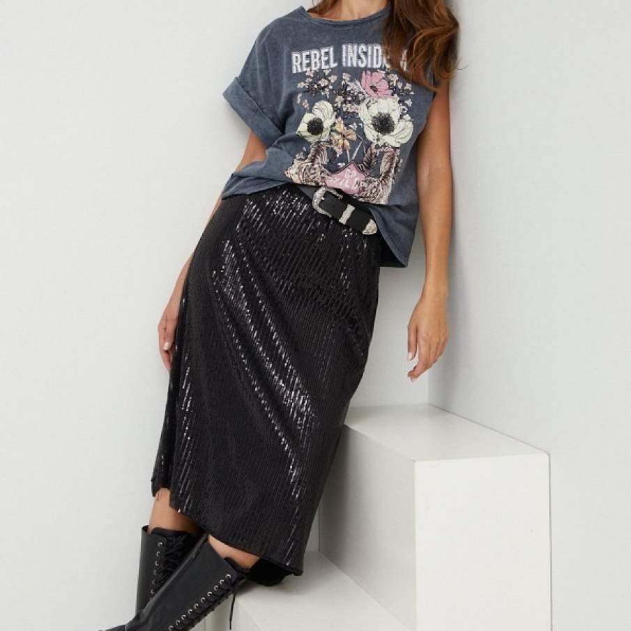 Fustă cu paiete și bandă elastică în talie, de format drept 