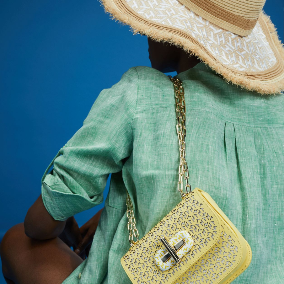 Noua colectie 2022 de genti si posete -  TOMMY HILFIGER