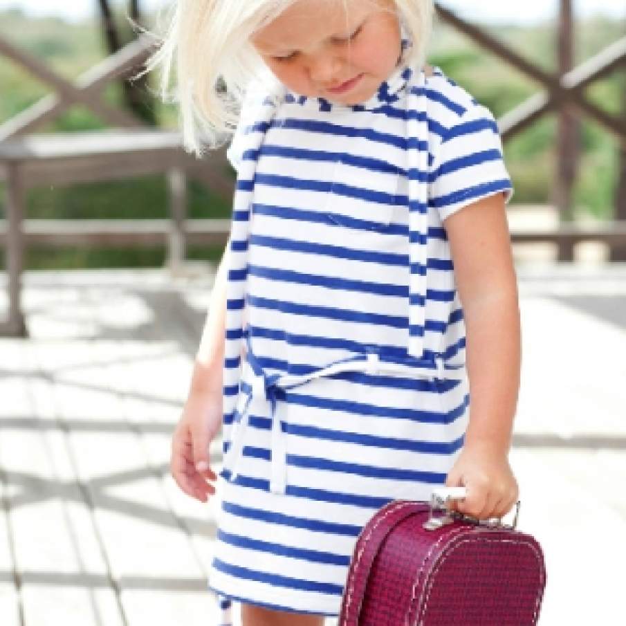 Rochita in dungi, cu esarfa