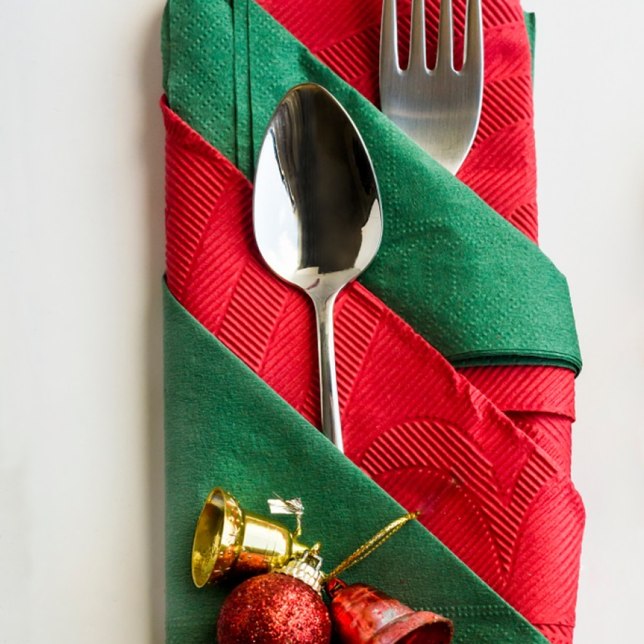 Șervețele dublu colorate pentru masa de Crăciun