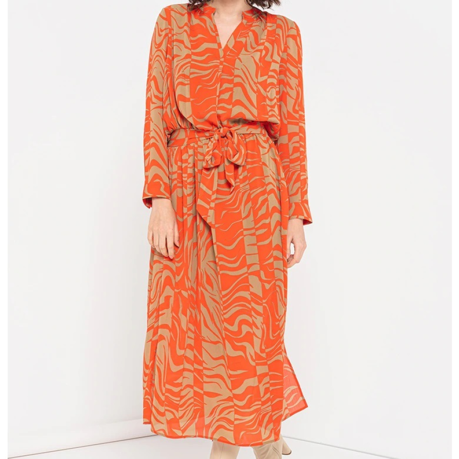 Rochie maxi HUGO cu model abstract ce combină două nuanțe superbe: un oranj aprins și un kaki stins pentru un efect wow