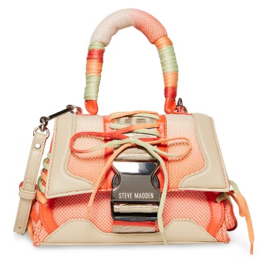 Geantă crossbody cu segmente de plasă în nuanță de portocaliu mandarină și camel. Are mânerul proeminent pentru a fi purtată în mână, dar și bretea lungă 