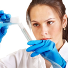 Înscrierile în competiția 'Pentru femeile din știință' continuă până pe 7 septembrie