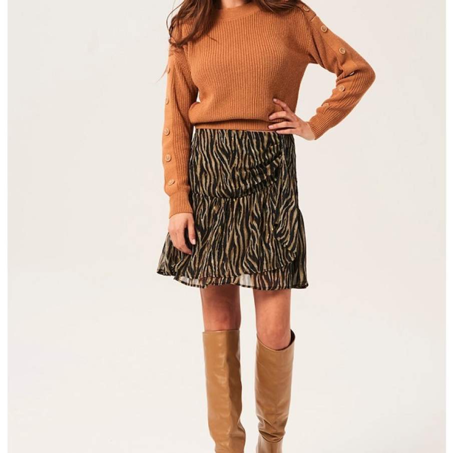 Fustă scurtă Garcia, ușor evazată, având model cu animal print 