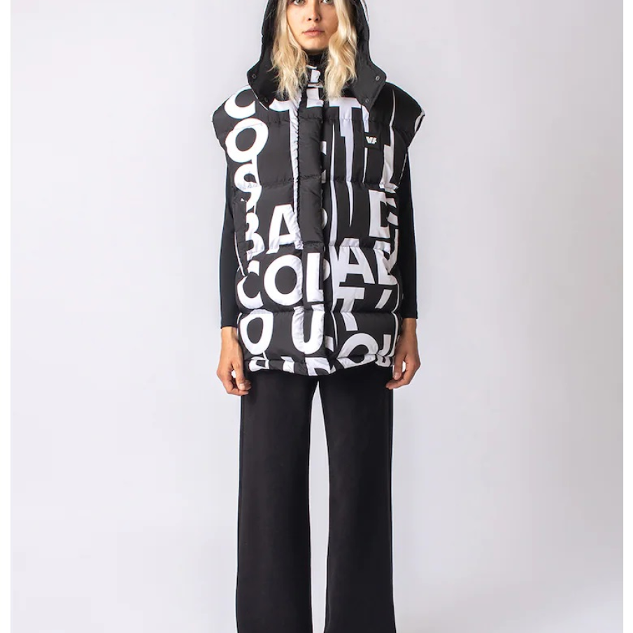 Vestă casual neagră cu puf și imprimeu grafic alb VENERA ARAPU 