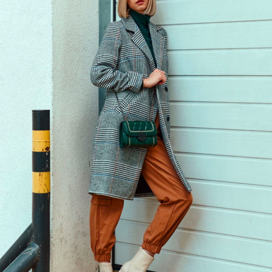 Palton pepit cu croi drept