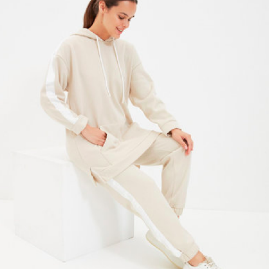 Trendyol Costum sport lejer cu glugă