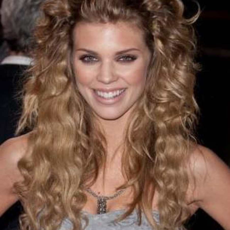 Tunsori par cret, foarte lung