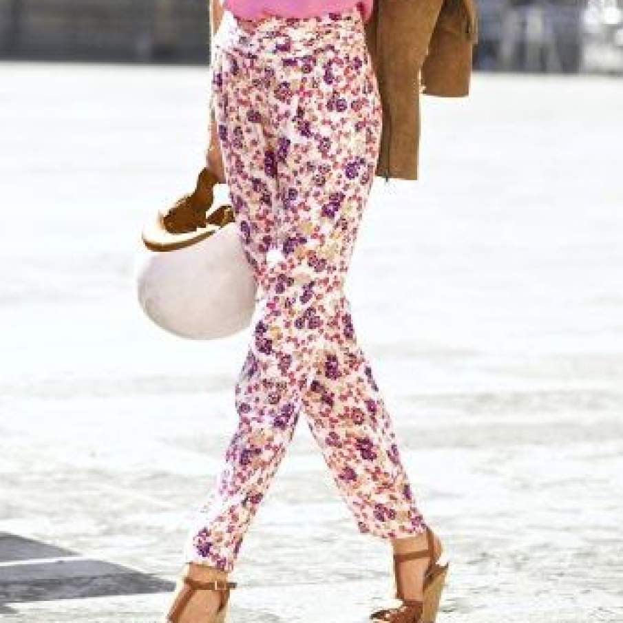 Pantaloni cu imprimeu floral
