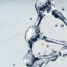 Apa 'vorbeste' cu noi! Exercitii pentru a structura informatic apa pe care o bem 