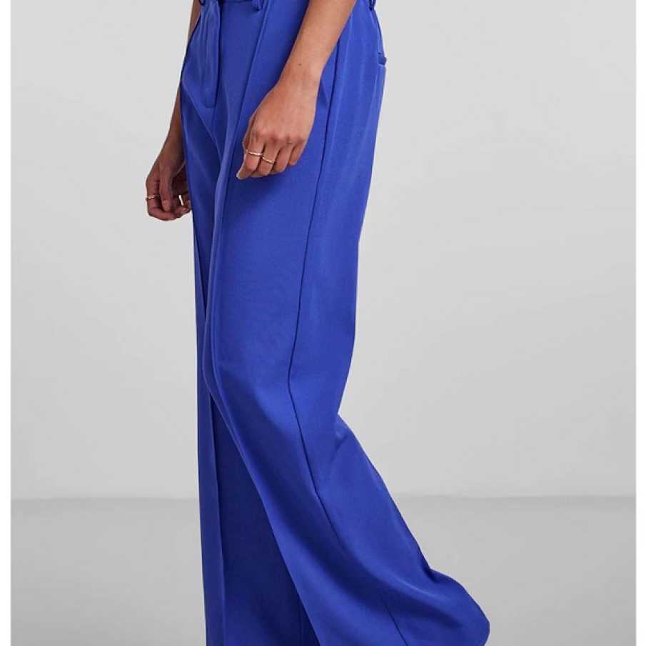 Pantaloni eleganți în nuanță de albastru roial cu talie înaltă și picior lejer, ușor supradimensionat 