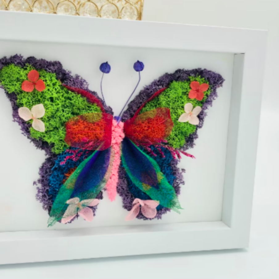 Aranjament floral, Fluture, Ramă / Tablou cu licheni, frunze fosilizate și plante naturale criogenate și fosilizate, Eventissimi, Personalizabil, Multicolor