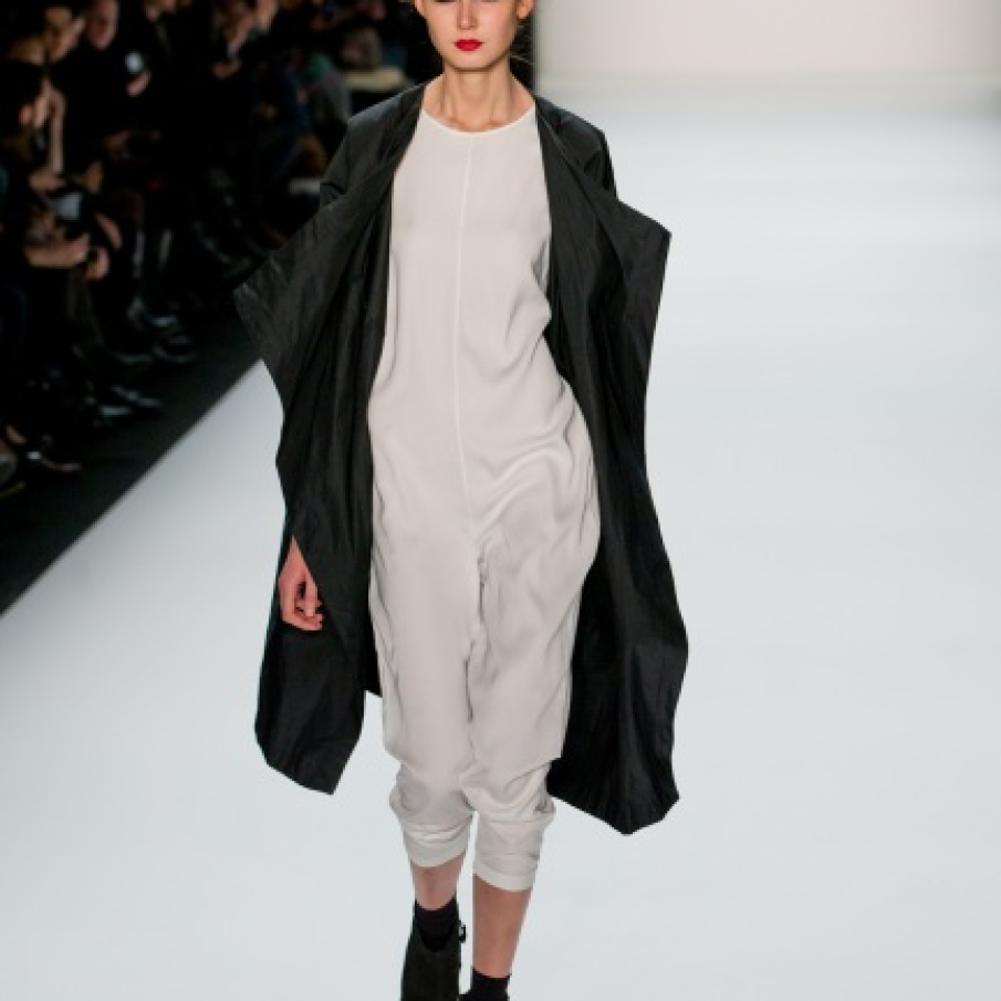 'Moda inspira, aduce distinctie si prestigiu'...