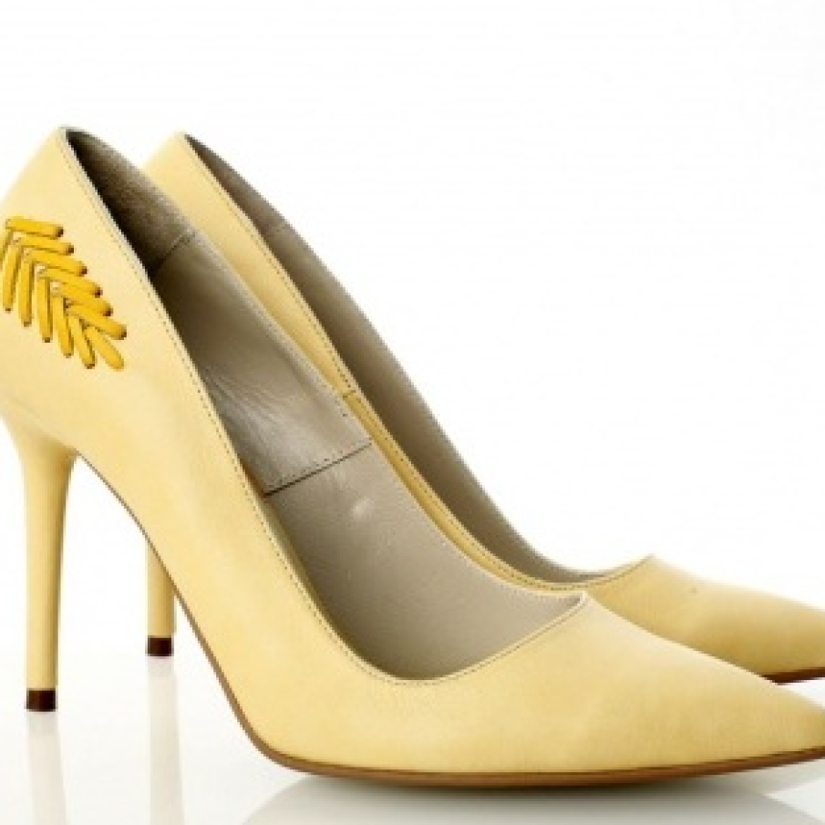 Pantofi galben nude